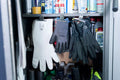 Quels-gants-de-protection-pour-manipuler-des-produits-chimiques GPWorkers